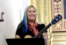 Jeanie Carroll - Guitar Singer Las Vegas, Nevada