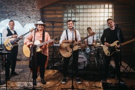 Lucy & HangOver - Function / Party Band Velke Mezirici, Czech Republic