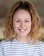 Annabel Mackinlay - Comedy Singer Southfields, London