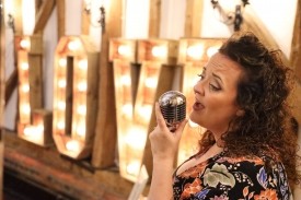 Hayley Gold - Wedding Singer Canvey Island, East of England