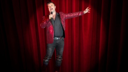 Tim McArthur - Male Singer